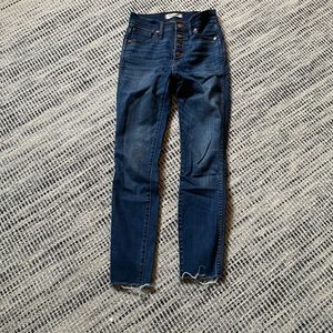 Madewell 10” High Rise Skinny Crop - 23